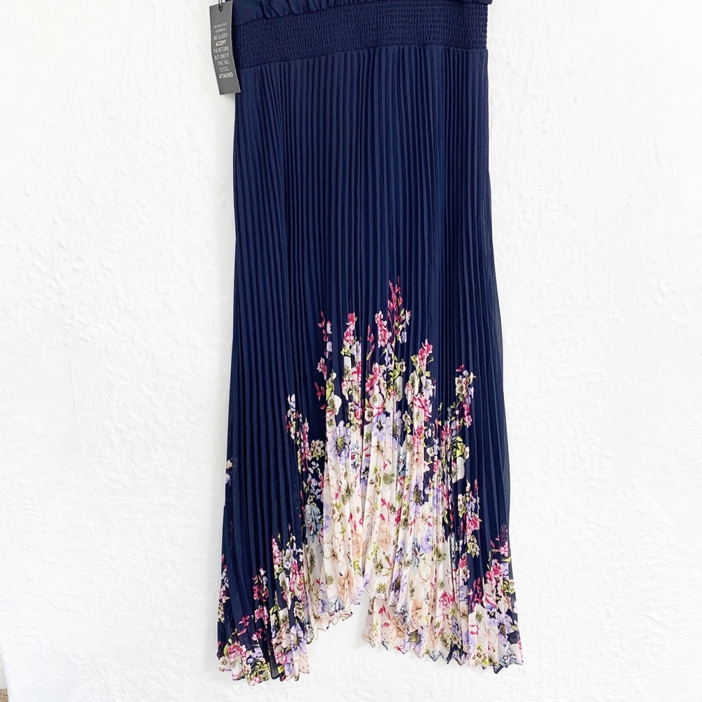 White House Black Market Navy Floral Smocked Pleated Midi Dress Sz 6 - Picture 10 of 16